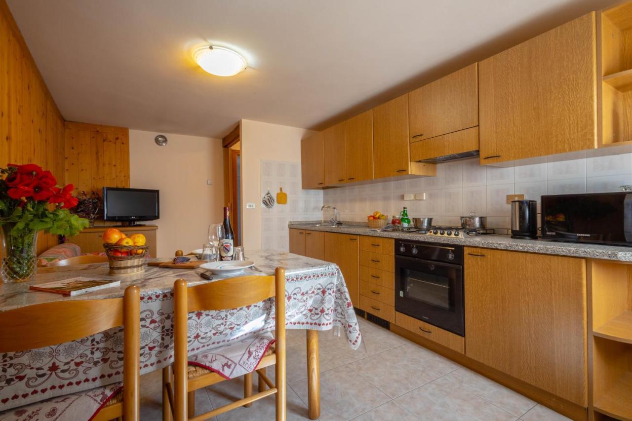 Le Vieux Noyer - Appartamenti Al Verde Villaggio Di Rumiod Сен-Пьер Экстерьер фото
