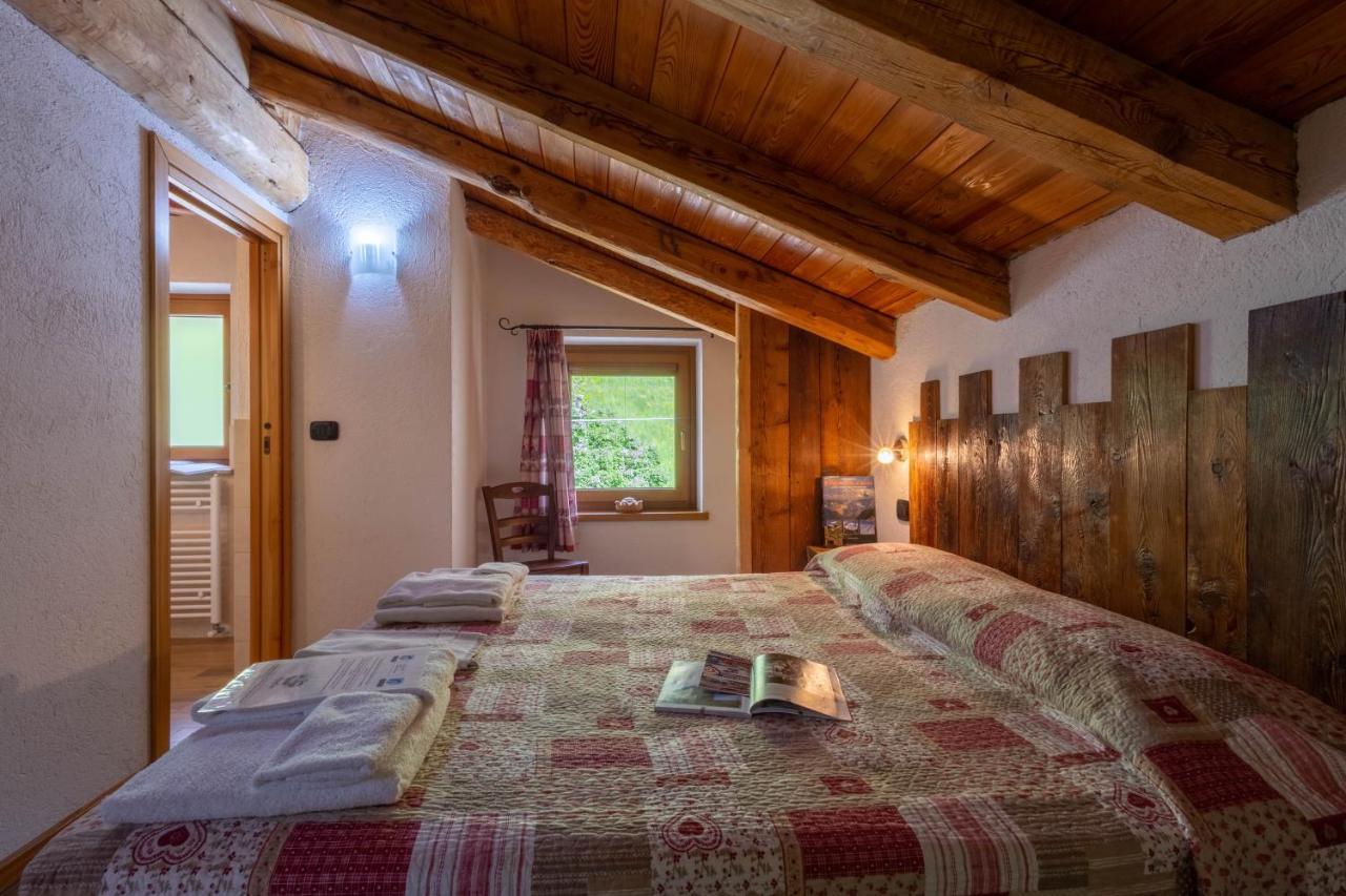 Le Vieux Noyer - Appartamenti Al Verde Villaggio Di Rumiod Сен-Пьер Экстерьер фото