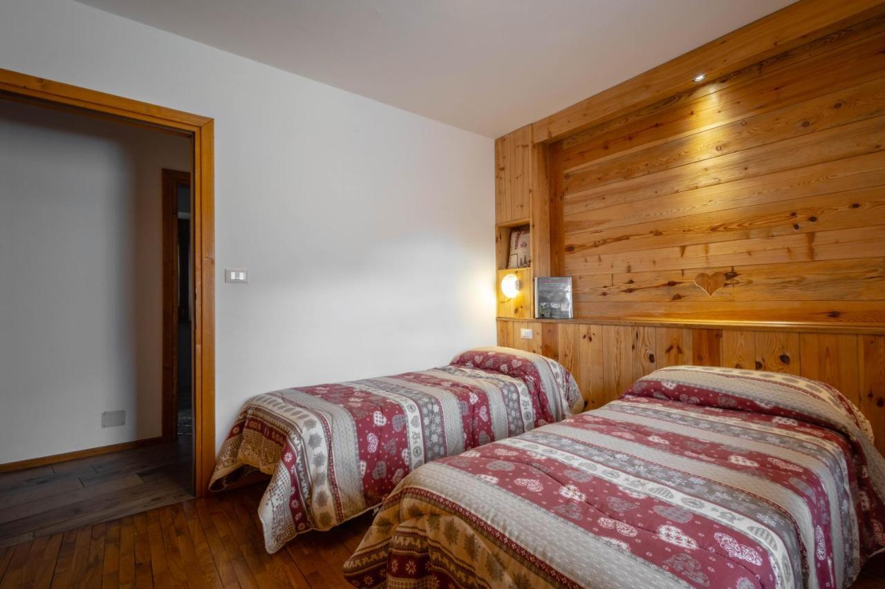 Le Vieux Noyer - Appartamenti Al Verde Villaggio Di Rumiod Сен-Пьер Экстерьер фото