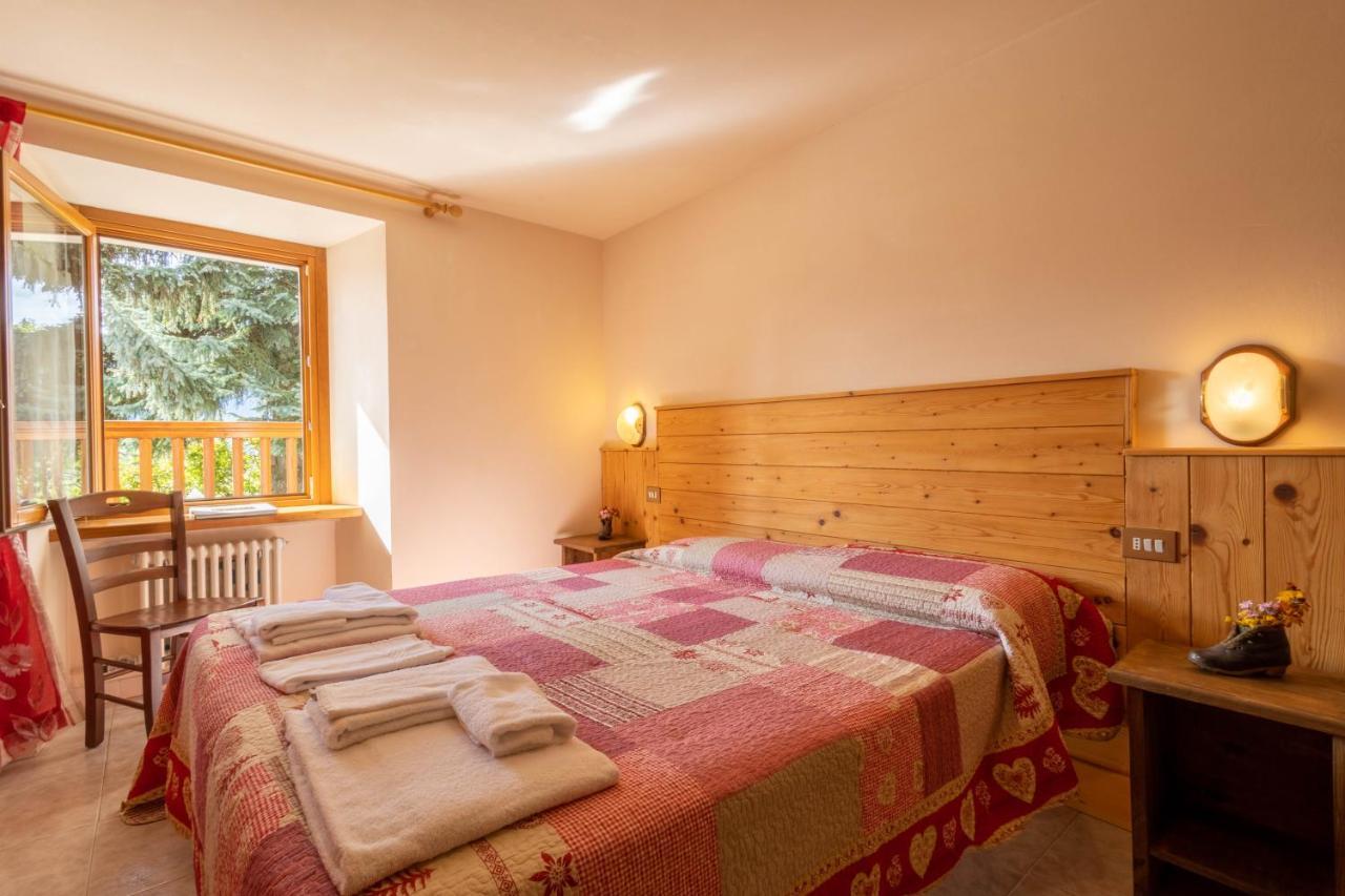 Le Vieux Noyer - Appartamenti Al Verde Villaggio Di Rumiod Сен-Пьер Экстерьер фото