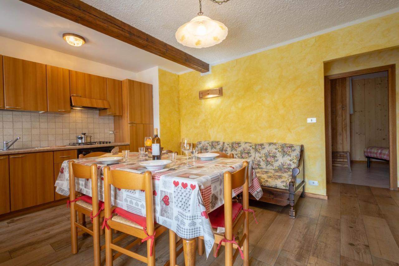 Le Vieux Noyer - Appartamenti Al Verde Villaggio Di Rumiod Сен-Пьер Экстерьер фото