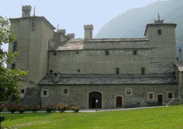 Le Vieux Noyer - Appartamenti Al Verde Villaggio Di Rumiod Сен-Пьер Экстерьер фото